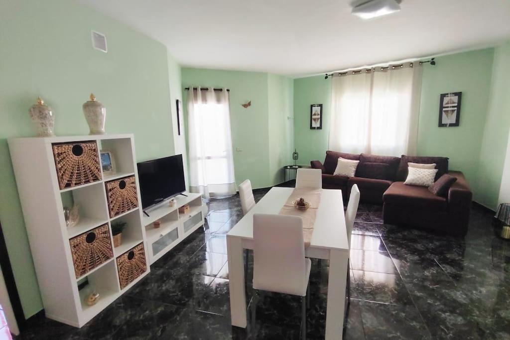 Cheyma Home 3º: Amplio Apartamento En Alcala Exteriör bild