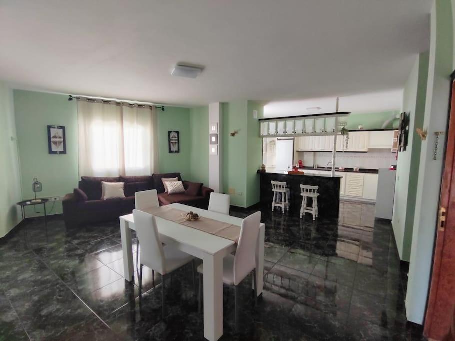 Cheyma Home 3º: Amplio Apartamento En Alcala Exteriör bild